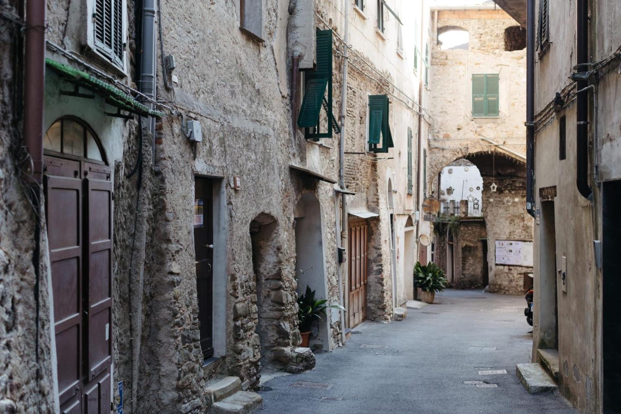 Ferienwohnung A Ca De Dante Dolceacqua Exterior foto