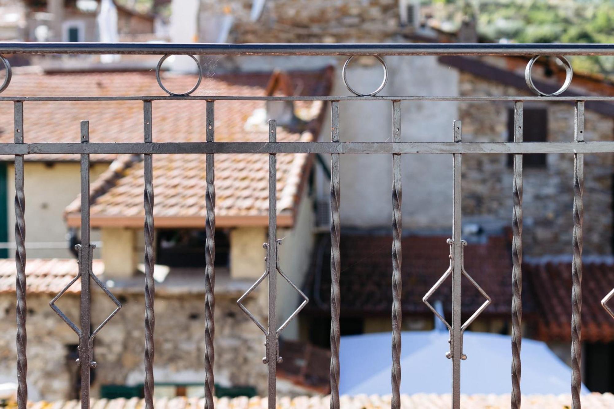 Ferienwohnung A Ca De Dante Dolceacqua Exterior foto