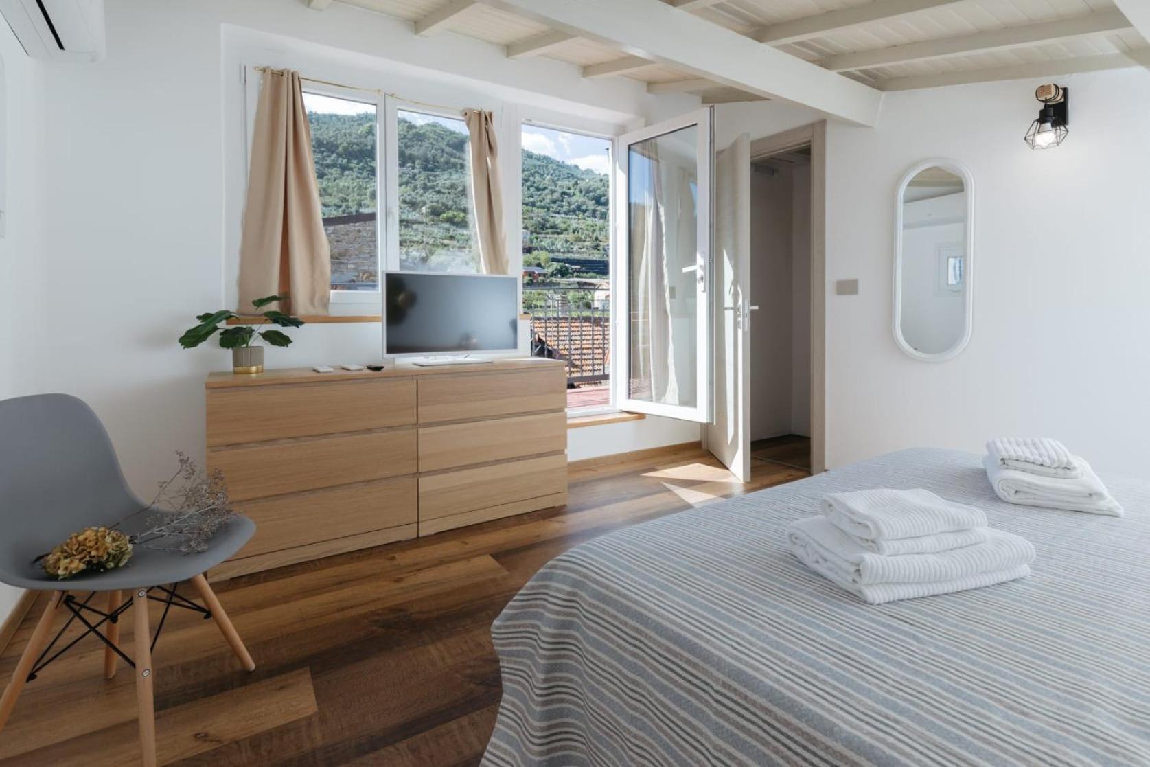 Ferienwohnung A Ca De Dante Dolceacqua Exterior foto